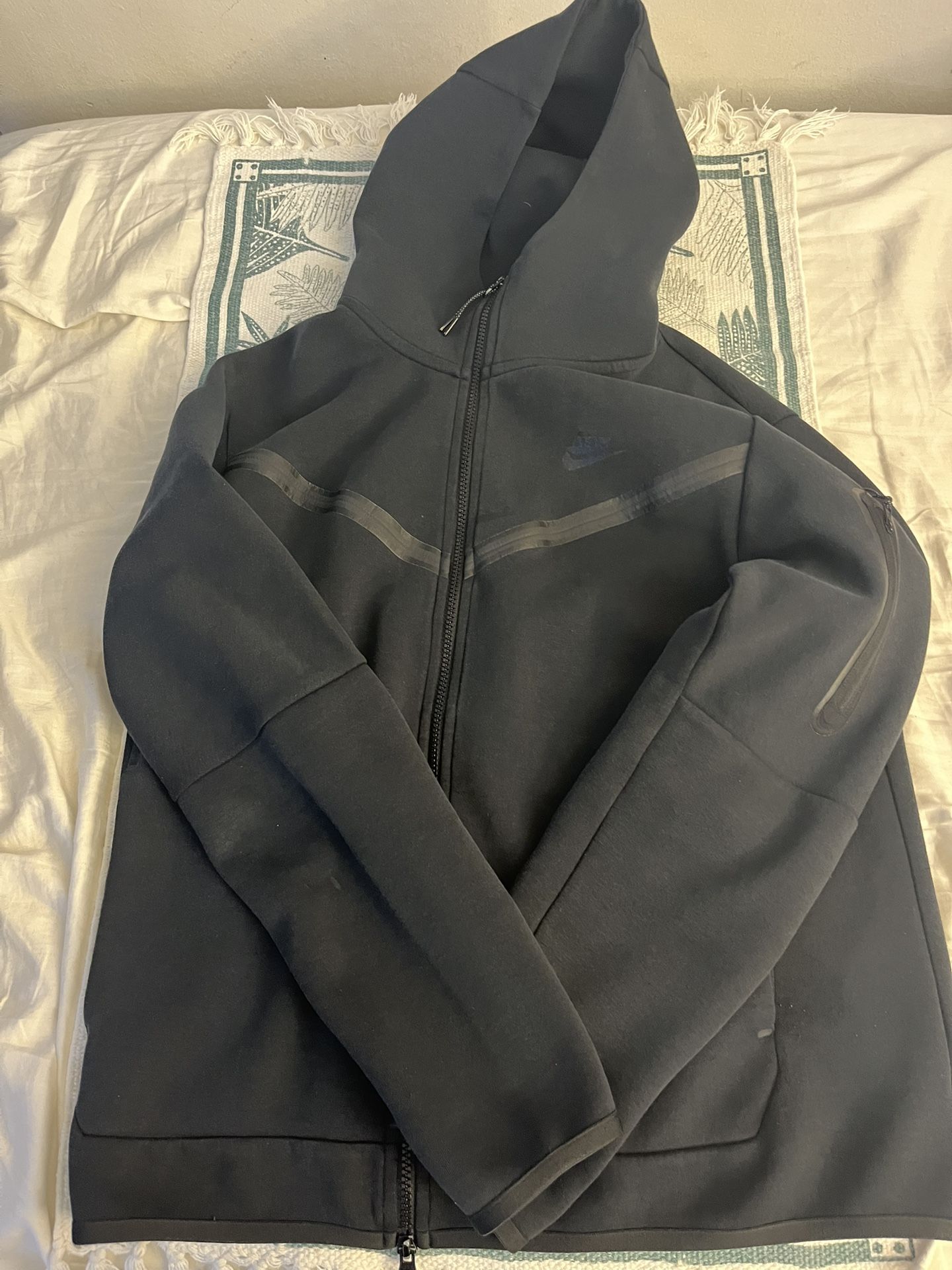 Men’s Nike Tech
