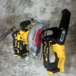 Skill Saw And Mini Chainsaw  Battery Operated 