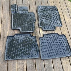 2022 Mercedes Benz GLE OEM Rubber Floor Mats 