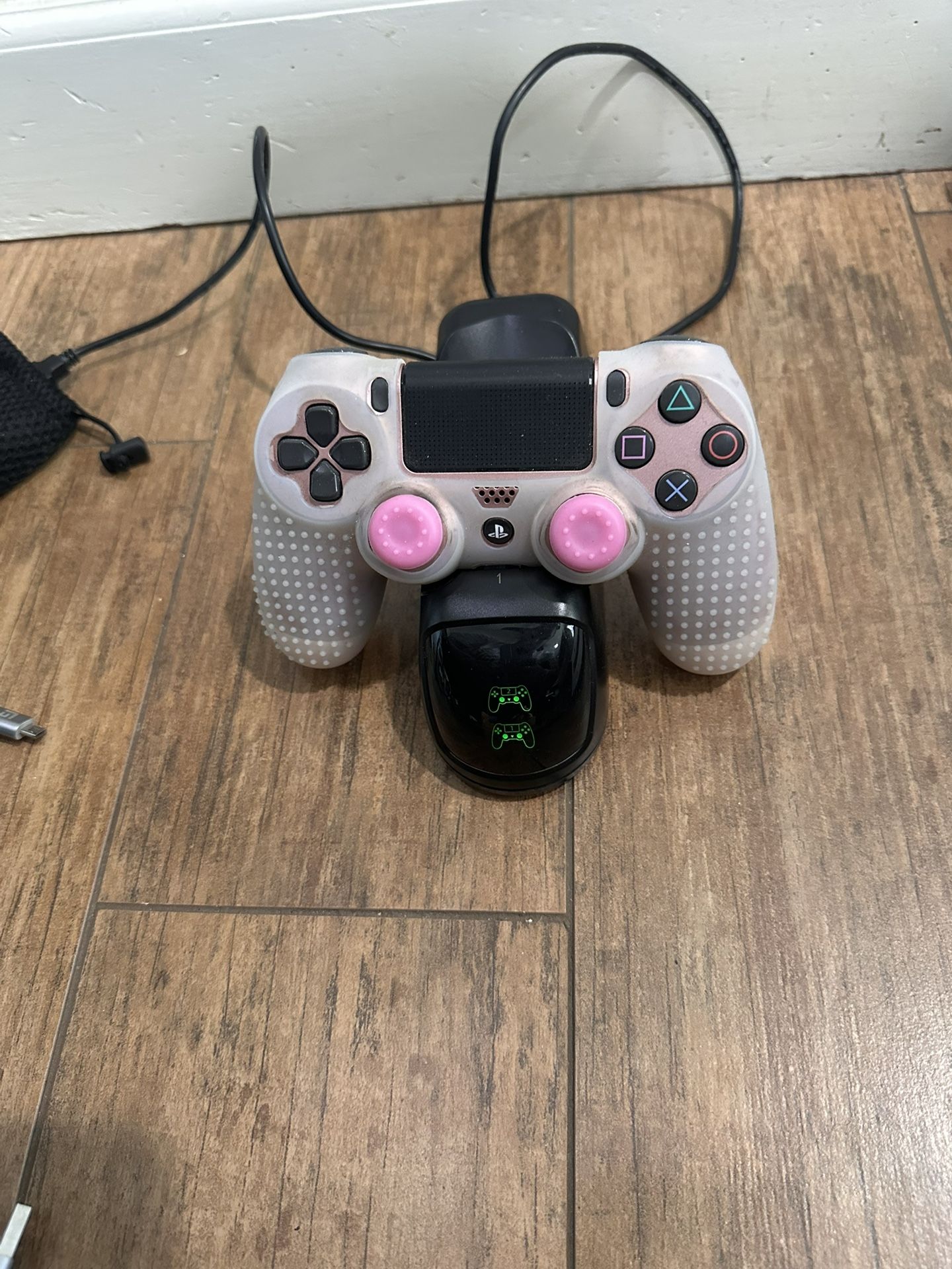 PS4 Controller Charger