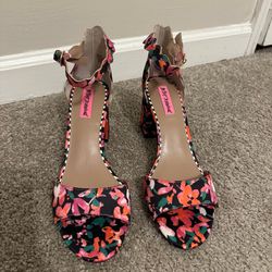 Betsey Johnson Floral Ankle Strap Heels Size 8.5 M