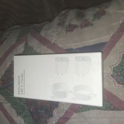 Usb-c Chargers Duel For IPhone 