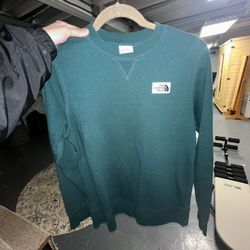 Women’s North Face Sweatshirt 