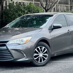 2017 Toyota Camry LE