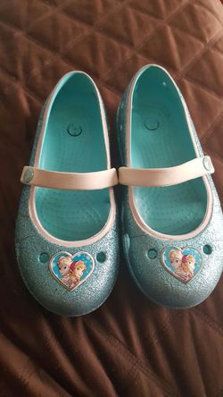 Beautiful Elsa and Anna crocs shoes!!!
