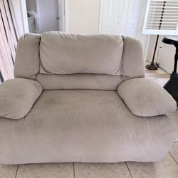 Reclining Sofa & Reclining Oversized Chair