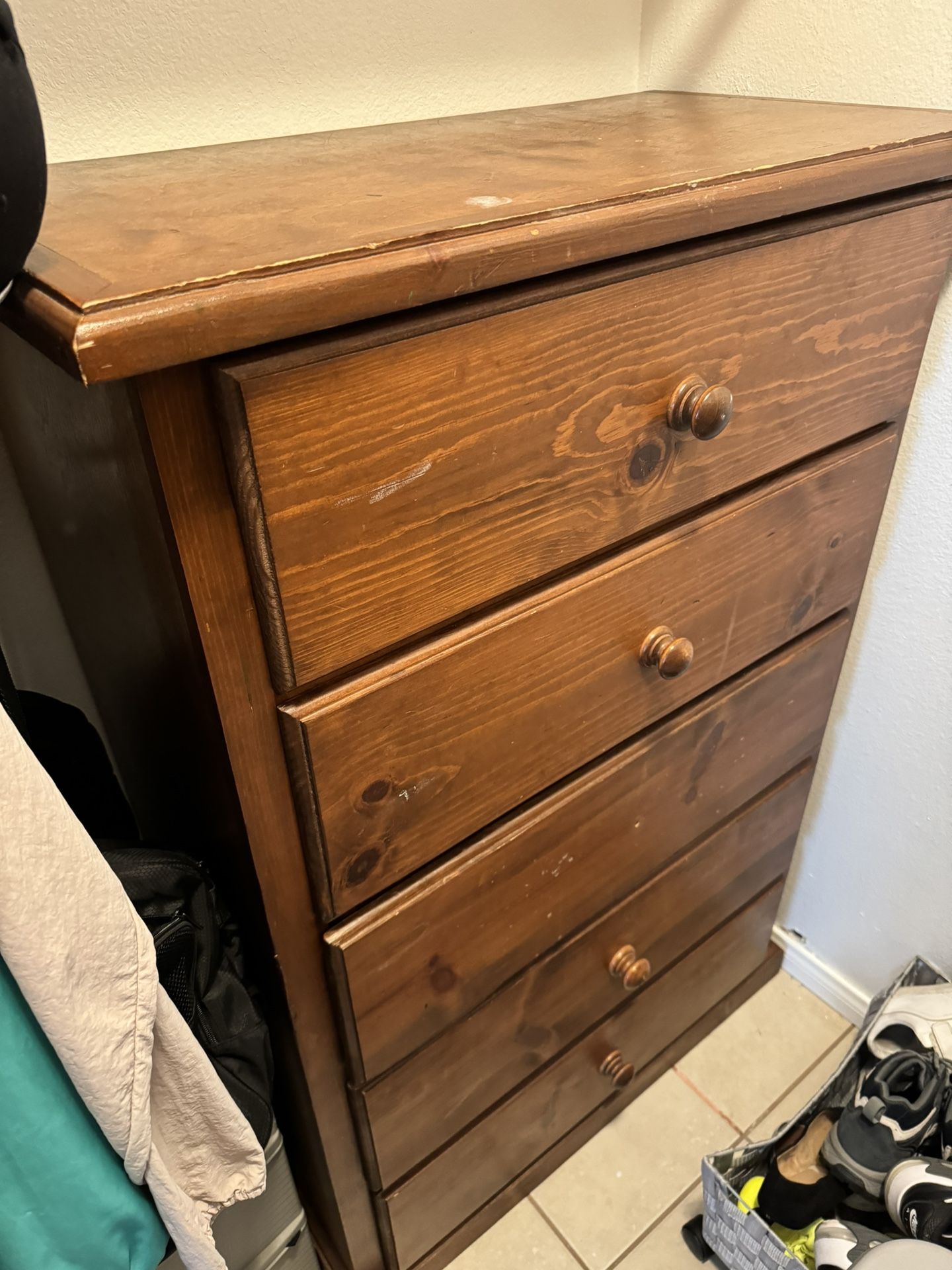 Wood 5 Drawer Dresser