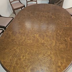 Dining Room Table 