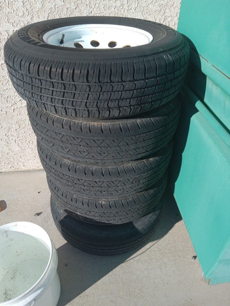 Camper Tires