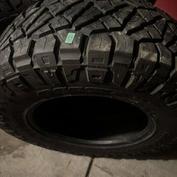 38x13.5R20 $200 Each