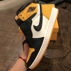 Air Jordan 1 High Retro Taxi Size 8M