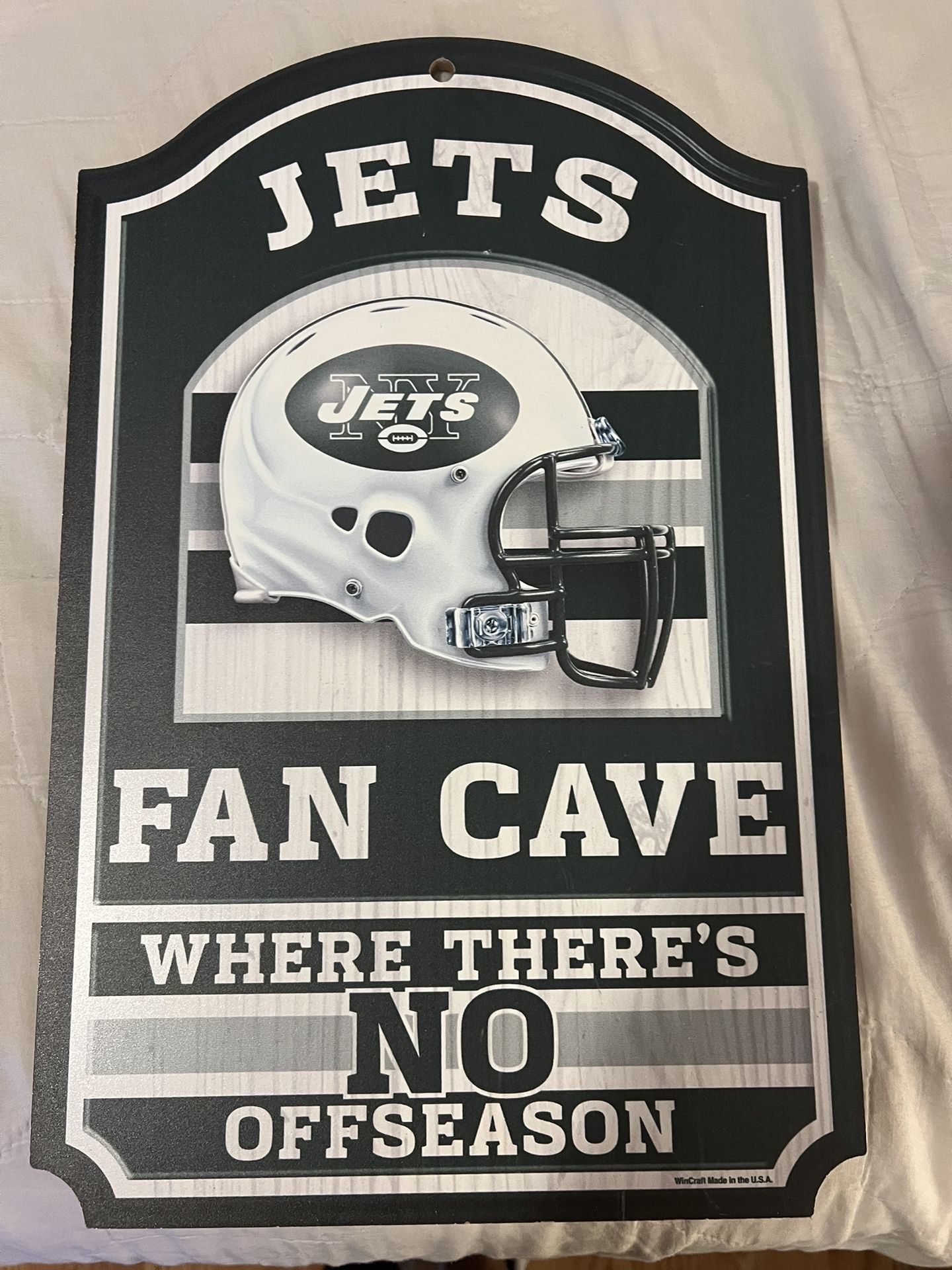 Free Jets Sign