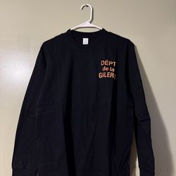 Long sleeve graphic tee