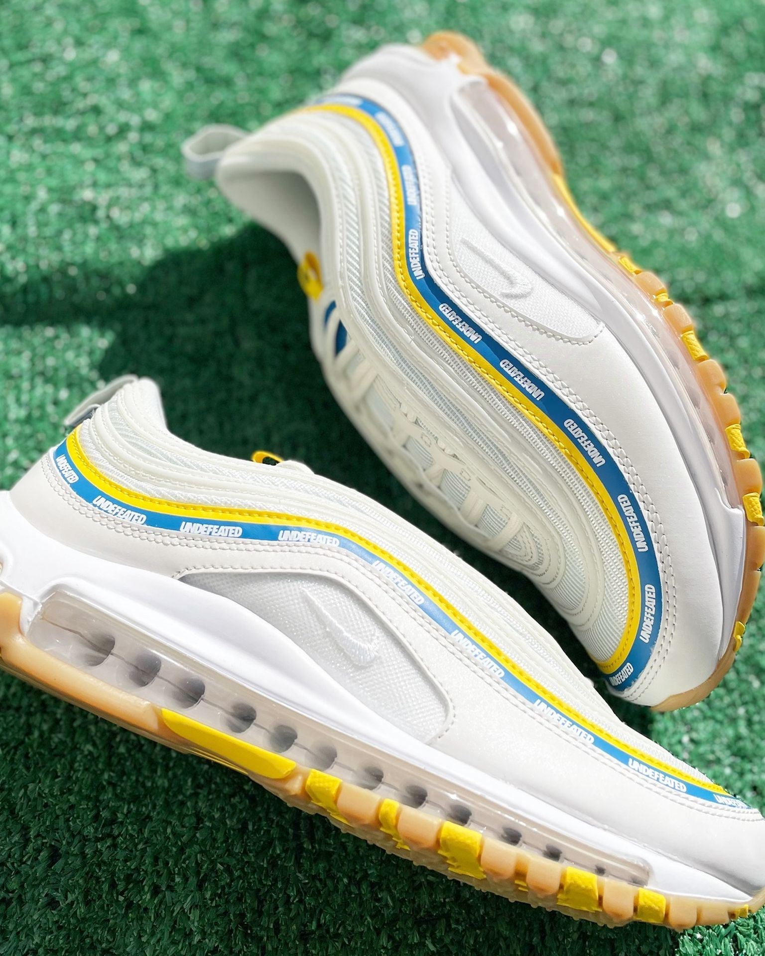 UNDEFEATED x NIKE AIR MAX 97 UCLA