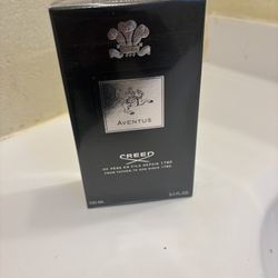 Creed Aventus 