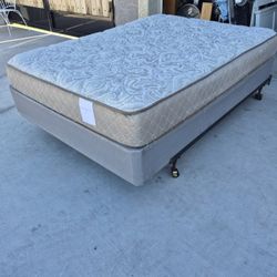 Full Size Bed/// Mattress, Box Spring and Metal Fame