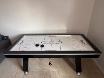 Air Hockey Table