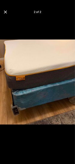 QUEEN MATTRESS OYT  box and frame included