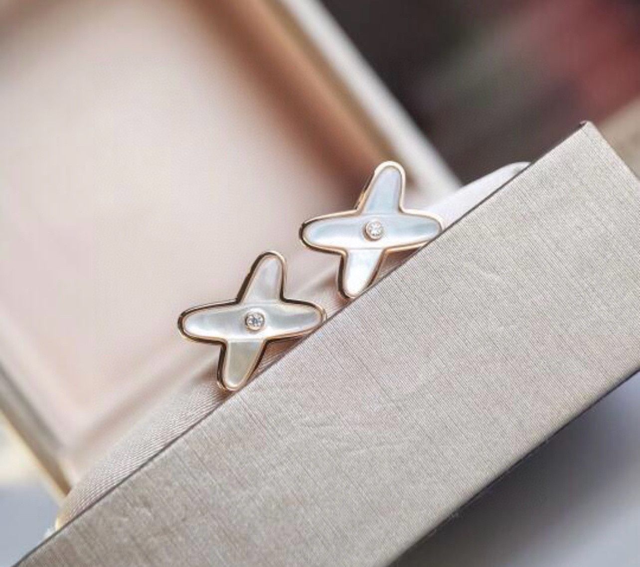 Cross White Mother Of Pearl Studs