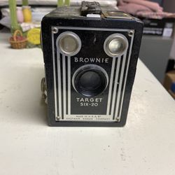 Antique Kodak Brownie camera