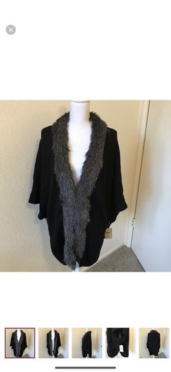 Brand New Women’s Fur Trim Poncho