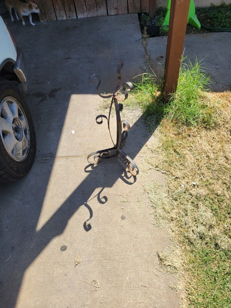 Ornamental Pot/Plant Holder