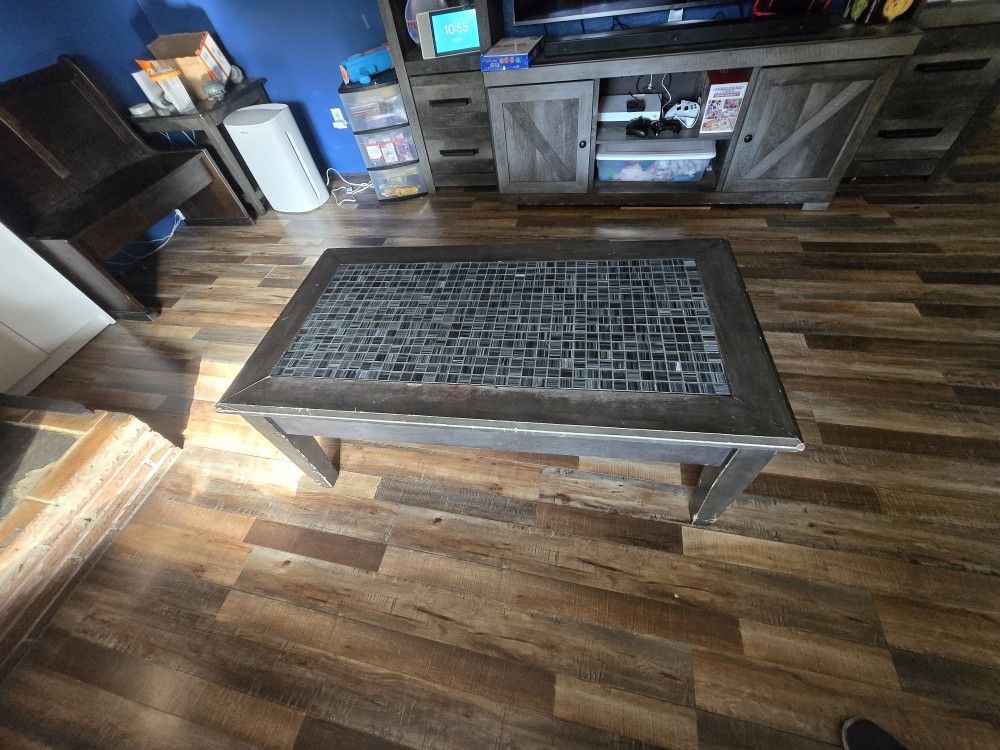 Free Coffee Table And Side Table