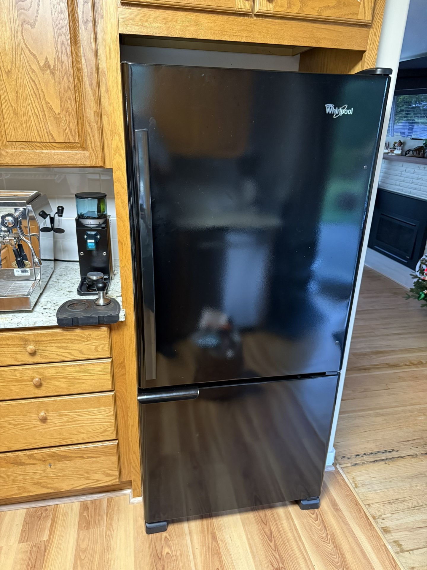 Whirlpool 30 Inch Refrigerator