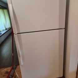 Kenmore Refrigerator 