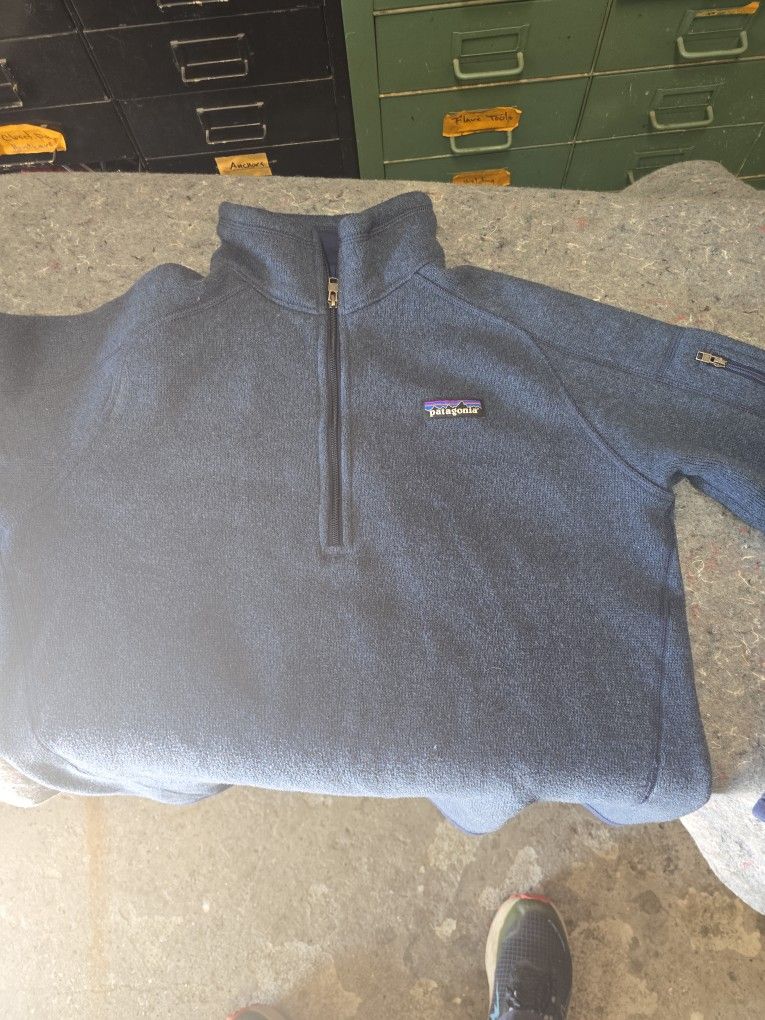Patagonia Sweater Size L
