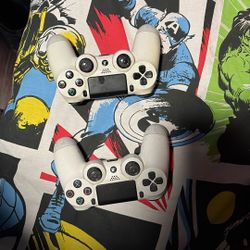 White PS4 Controllers 