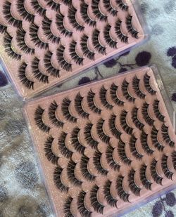 20 Pairs Of Lashes