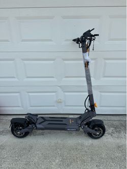 Ausom DT2 Pro Dual Motor Electric Scooter