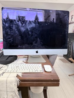 Apple iMac All-in-One Desktop Computer