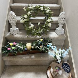Springtime Wreath And Decor