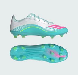 Soccer cleats