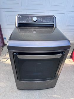 LG Electric Dryer- Works Great