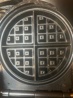 Used Belgian Waffle Maker 7 Inches