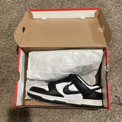 Nike Panda Dunks