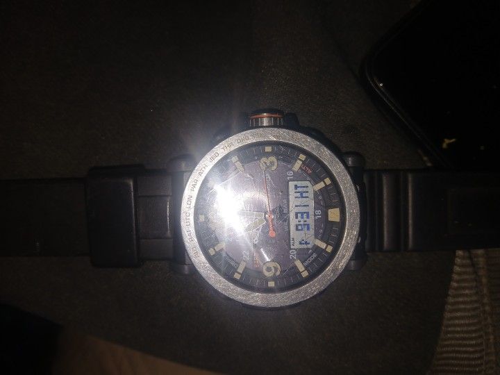 Protrek Casio Solar Powered