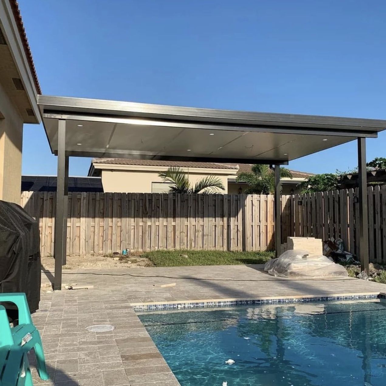 Built Your Pergola / Crea Tu Pergola 