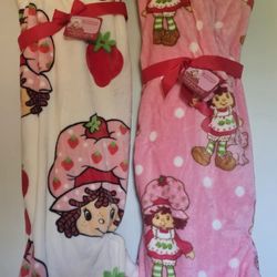 🍓 Strawberry Shortcake Oversized Throw Blankets 🍓