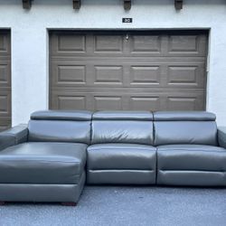 Couch/Sofa Sectional - Recliners - Macy’s - Delivery Available 🚛