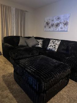Black corduroy fluffy sectional // same day delivery 🚚// no credit needed // zero money down