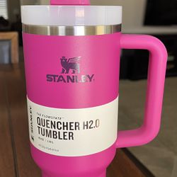 Stanley 40 oz. Quencher H2.0  Fuchsia                                                           