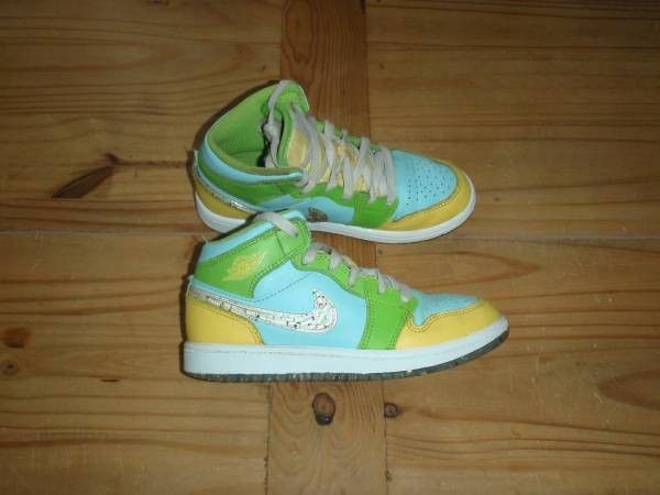 Air Jordan 1 Mid SE (PS) - Recycled Grind - Size 1 Youth