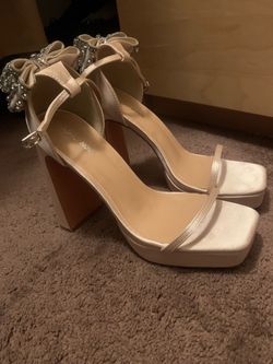 Fashion Nova White Platform Block Heels with Bow