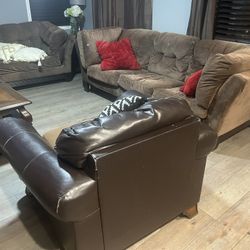 *PRICED TO SELL TODAY* Sectional Sofa Couch Set Very Comfortable Clean 