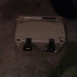 Lost Creek 20 Qt Cooler 