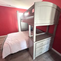 Rooms To Go Twin/Full Loft Bed